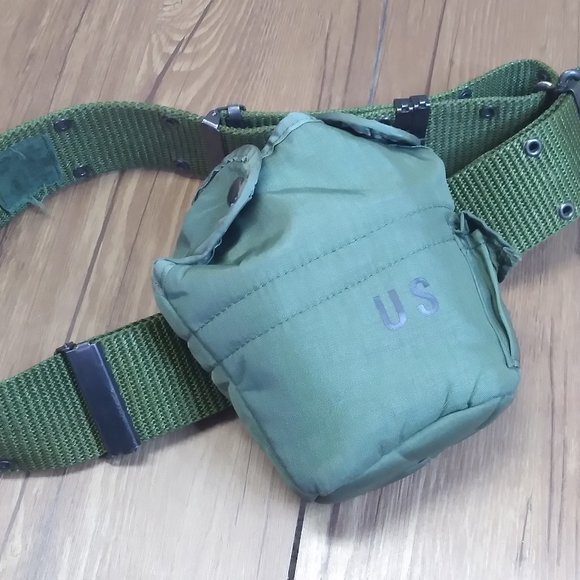 US Marine Water Holder in size Large Waist over 31 inches - Picture 1 of 7